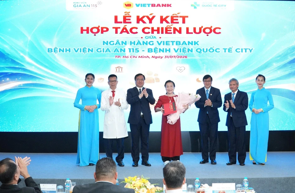 VietBank ký kết hợp tác chiến lược cùng bệnh viện Gia An 115 và Bệnh viện Quốc Tế City VietBank ký kết hợp tác chiến lược cùng bệnh viện Gia An 115 và Bệnh viện Quốc Tế City