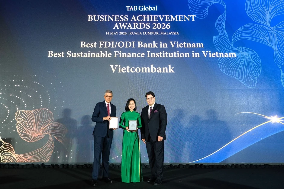 Vietcombank khẳng định vị thế dẫn đầu với 7 giải thưởng quan trọng tại The Asian Banker Summit 2026 Vietcombank khẳng định vị thế dẫn đầu với 7 giải thưởng quan trọng tại The Asian Banker Summit 2026