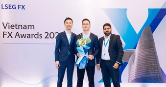 Vietcombank khẳng định vị thế dẫn đầu với cú đúp danh hiệu 'Best FXall Taker' và 'Top 5 Matching Volume Traded'
