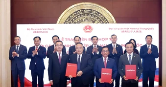 Vietjet cùng AVIC Cabin Systems hợp tác toàn diện trong lĩnh vực nội thất, công nghiệp phụ trợ tàu bay