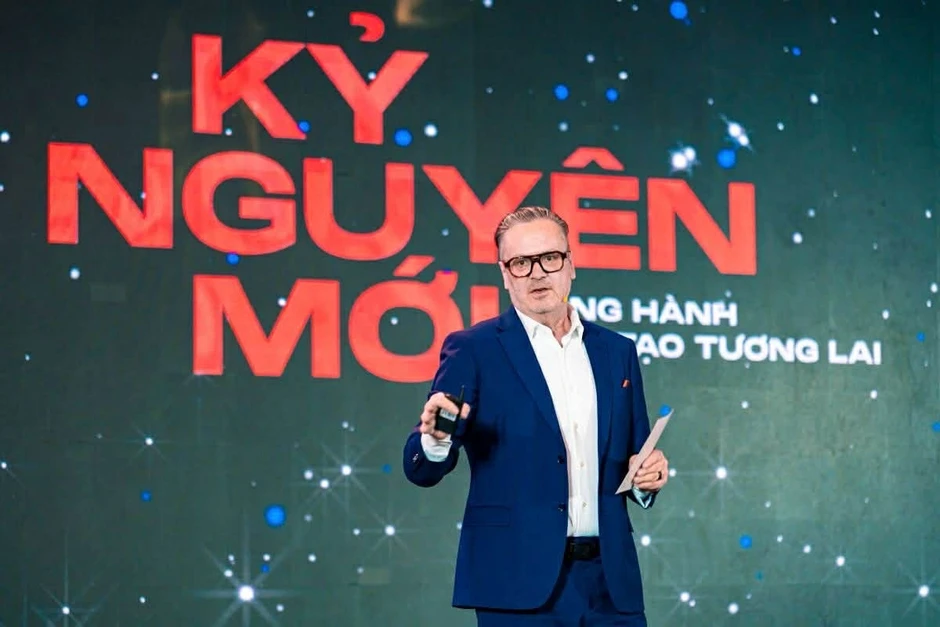 Vincom Retail hội tụ hàng trăm đối tác, tiên phong định hình tương lai bán lẻ Việt Nam Vincom Retail hội tụ hàng trăm đối tác, tiên phong định hình tương lai bán lẻ Việt Nam