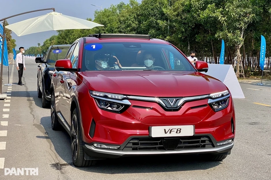 VinFast tăng vốn thêm 10.000 tỷ đồng, vượt cả Vingroup và Vinhomes VinFast tăng vốn thêm 10.000 tỷ đồng, vượt cả Vingroup và Vinhomes