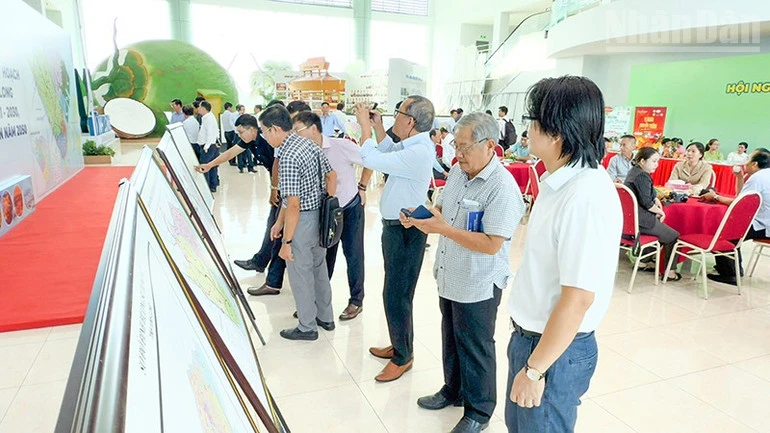 Vĩnh Long công bố điều chỉnh quy hoạch đến năm 2030 và tầm nhìn đến năm 2050 Vĩnh Long công bố điều chỉnh quy hoạch đến năm 2030 và tầm nhìn đến năm 2050