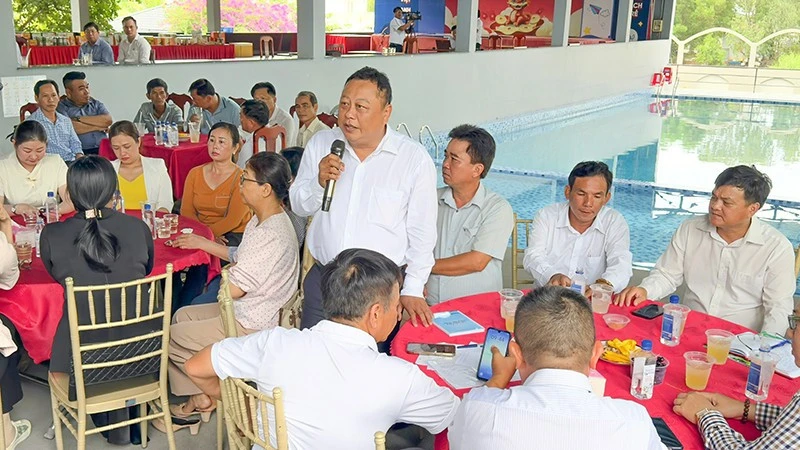 Vĩnh Long lắng nghe chân tình, tháo gỡ bằng hành động thực chất Vĩnh Long lắng nghe chân tình, tháo gỡ bằng hành động thực chất