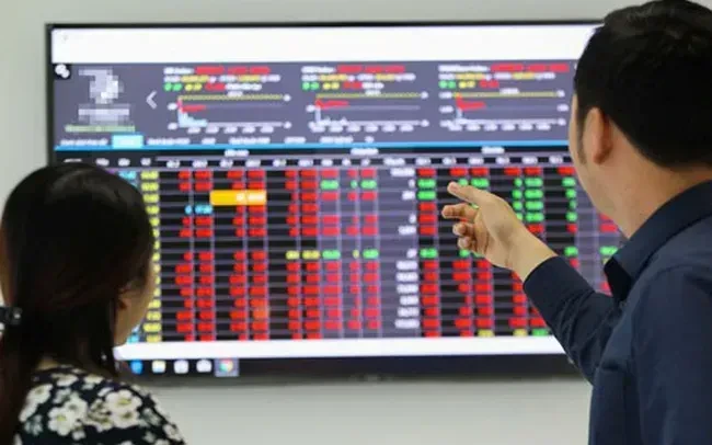 VN-Index giảm gần 19 điểm VN-Index giảm gần 19 điểm