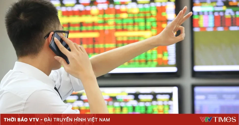 VN-Index giảm gần 4 điểm VN-Index giảm gần 4 điểm