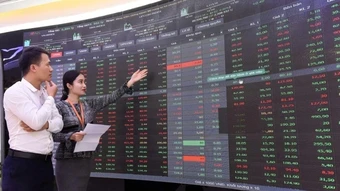 VN-Index mất mốc 1.900 điểm, áp lực điều chỉnh còn kéo dài trong tháng 6?