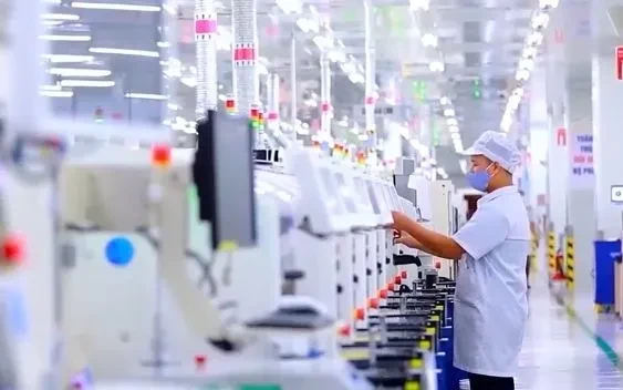 Vốn đầu tư của Việt Nam ra nước ngoài tăng gấp 2,3 lần Vốn đầu tư của Việt Nam ra nước ngoài tăng gấp 2,3 lần