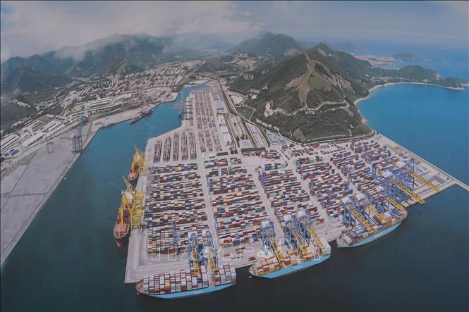 Vốn mồi đầu tư công kích hoạt dự án 'siêu cảng' tỷ đô Vốn mồi đầu tư công kích hoạt dự án 'siêu cảng' tỷ đô