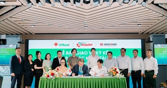 VPBank đồng hành cùng Medcomm triển khai giải pháp khám chữa bệnh số tại Bệnh viện Quân y 7A