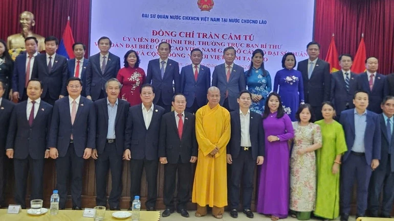 VRG đề xuất mở rộng đầu tư 50.000ha cao-su tại Lào trong chuyến thăm, chúc Tết Bunpimay VRG đề xuất mở rộng đầu tư 50.000ha cao-su tại Lào trong chuyến thăm, chúc Tết Bunpimay