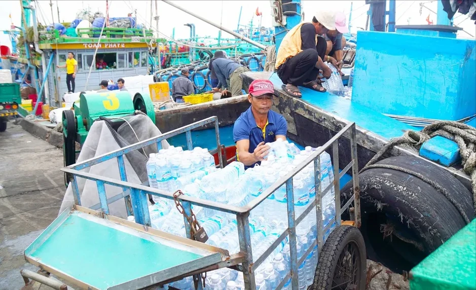 Vượt khó ra khơi, ngư dân trúng “lộc” Vượt khó ra khơi, ngư dân trúng “lộc”