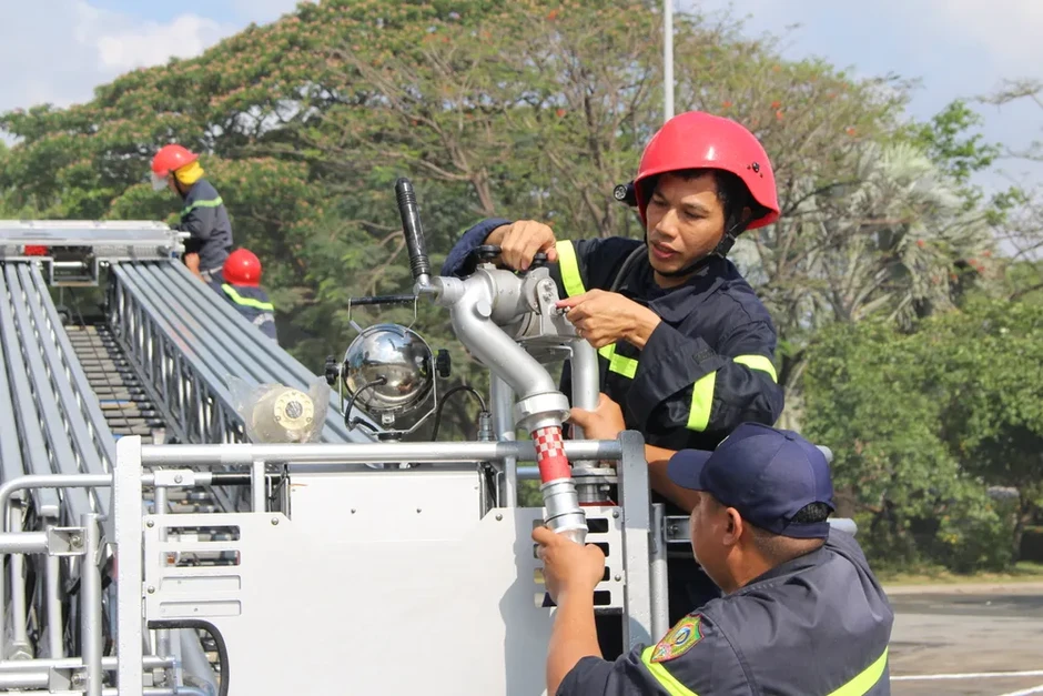VWS diễn tập PCCC và CNCH quy mô lớn tại Đa Phước, sẵn sàng ứng phó tình huống khẩn cấp VWS diễn tập PCCC và CNCH quy mô lớn tại Đa Phước, sẵn sàng ứng phó tình huống khẩn cấp