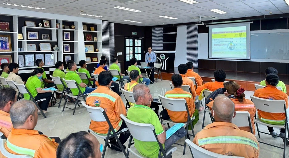 VWS huấn luyện an toàn lao động cho cán bộ, công nhân viên VWS huấn luyện an toàn lao động cho cán bộ, công nhân viên