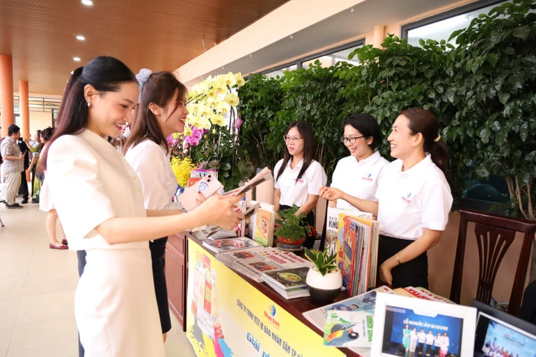 Xã Bình Hưng phát triển mái nhà chung cho 9.000 doanh nghiệp