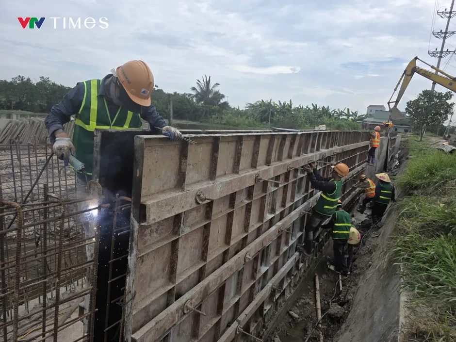 Xã Vân Đình (TP Hà Nội) tăng tốc giải ngân đầu tư công, tạo động lực phát triển hạ tầng - kinh tế địa phương Xã Vân Đình (TP Hà Nội) tăng tốc giải ngân đầu tư công, tạo động lực phát triển hạ tầng - kinh tế địa phương