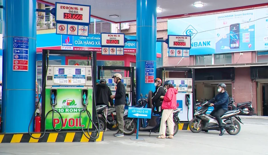 Xăng E10 phủ sóng toàn quốc: Thúc đẩy tự chủ năng lượng, hướng tới phát triển bền vững