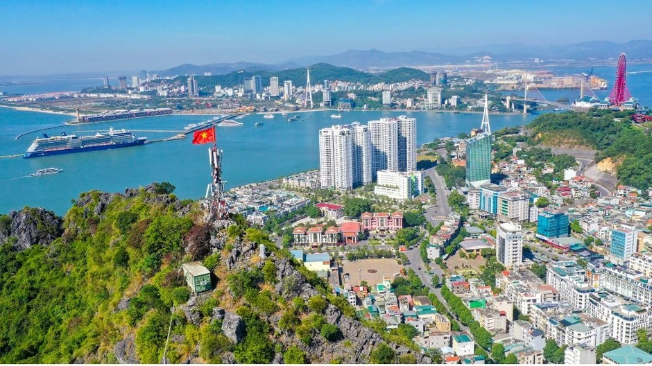 Xây dựng, phát triển Quảng Ninh theo mô hình thành phố trực thuộc Trung ương Xây dựng, phát triển Quảng Ninh theo mô hình thành phố trực thuộc Trung ương