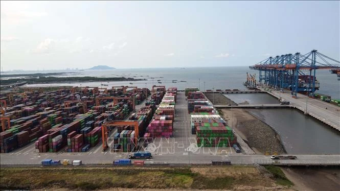 Xây dựng trung tâm tài chính quốc tế - bước đi chiến lược của Việt Nam trong cuộc đua toàn cầu Xây dựng trung tâm tài chính quốc tế - bước đi chiến lược của Việt Nam trong cuộc đua toàn cầu