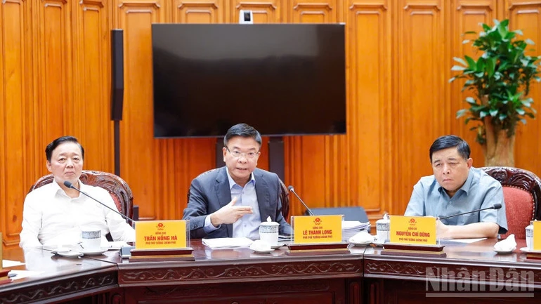 Xử lý dứt điểm các dự án tồn đọng trên cơ sở các công cụ, cơ chế đã được cấp có thẩm quyền cho phép Xử lý dứt điểm các dự án tồn đọng trên cơ sở các công cụ, cơ chế đã được cấp có thẩm quyền cho phép