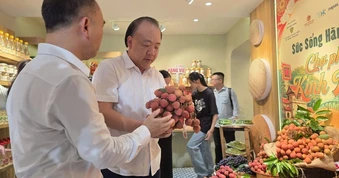 Xuất hiện "chợ phiên Kinh Bắc" ở phố Tràng Tiền