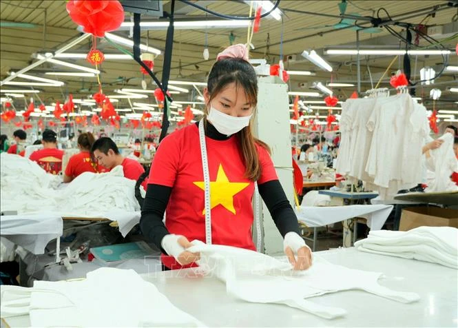Xuất khẩu dệt may 7 tháng đạt trên 27 tỷ USD, duy trì đà tăng trưởng Xuất khẩu dệt may 7 tháng đạt trên 27 tỷ USD, duy trì đà tăng trưởng