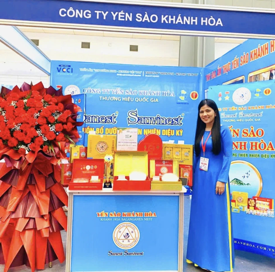 Yến sào Khánh Hòa được vinh danh là Doanh nghiệp tiêu biểu về năng lượng môi trường xanh Việt Nam