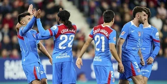 10 người Atletico Madrid hạ gục Osasuna, xây chắc top 4 La Liga