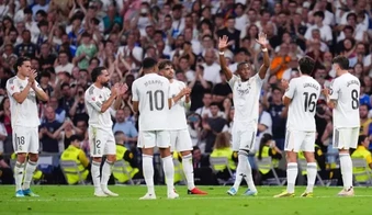Alaba rơi lệ rời Real Madrid cùng biểu tượng chiếc ghế huyền thoại