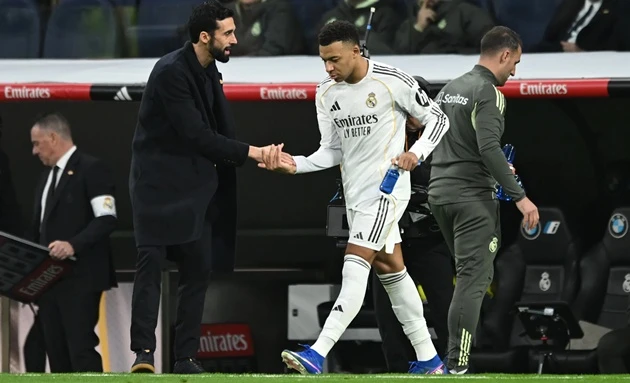 Arbeloa gửi thông điệp đanh thép tới Mbappe về sự tận hiến Arbeloa gửi thông điệp đanh thép tới Mbappe về sự tận hiến