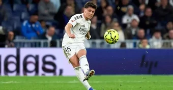 Arbeloa khẳng định Arda Guler đã là ngôi sao lớn của Real