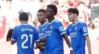 Arbeloa lên tiếng về phong độ của Vinicius và Mbappe