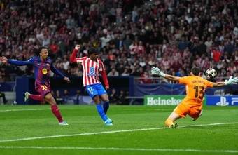 Atletico dùng chiêu độc chế giễu Barca sau trận đấu