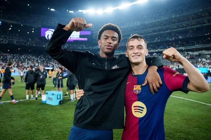 Bài toán khó của Barca: Không ai muốn rời Camp Nou Bài toán khó của Barca: Không ai muốn rời Camp Nou