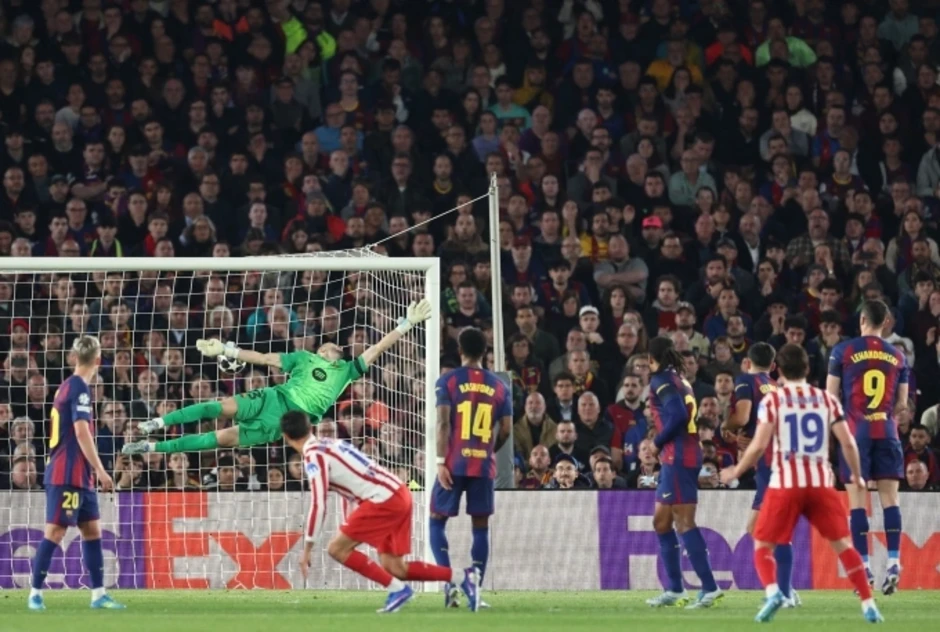 Barca hỏi mua Julian Alvarez giá 117 triệu USD Barca hỏi mua Julian Alvarez giá 117 triệu USD