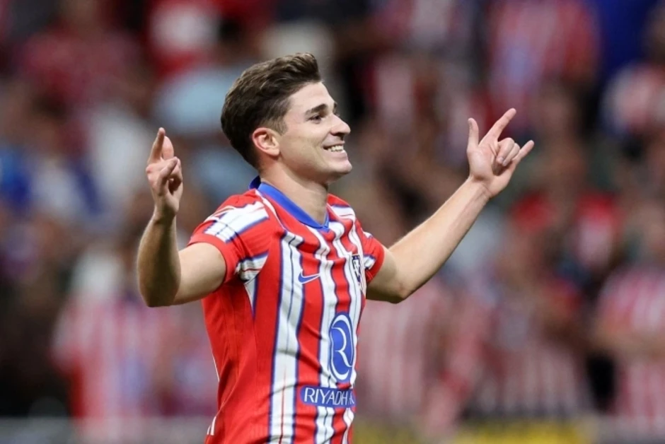 Barca hỏi mua Julian Alvarez giá 117 triệu USD Barca hỏi mua Julian Alvarez giá 117 triệu USD