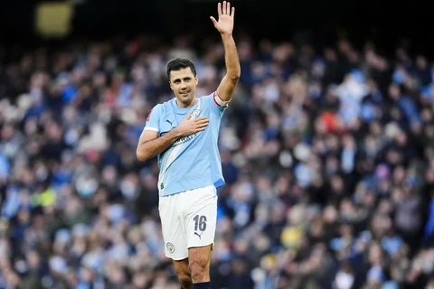 Barca mua Rodri để làm gì? Barca mua Rodri để làm gì?
