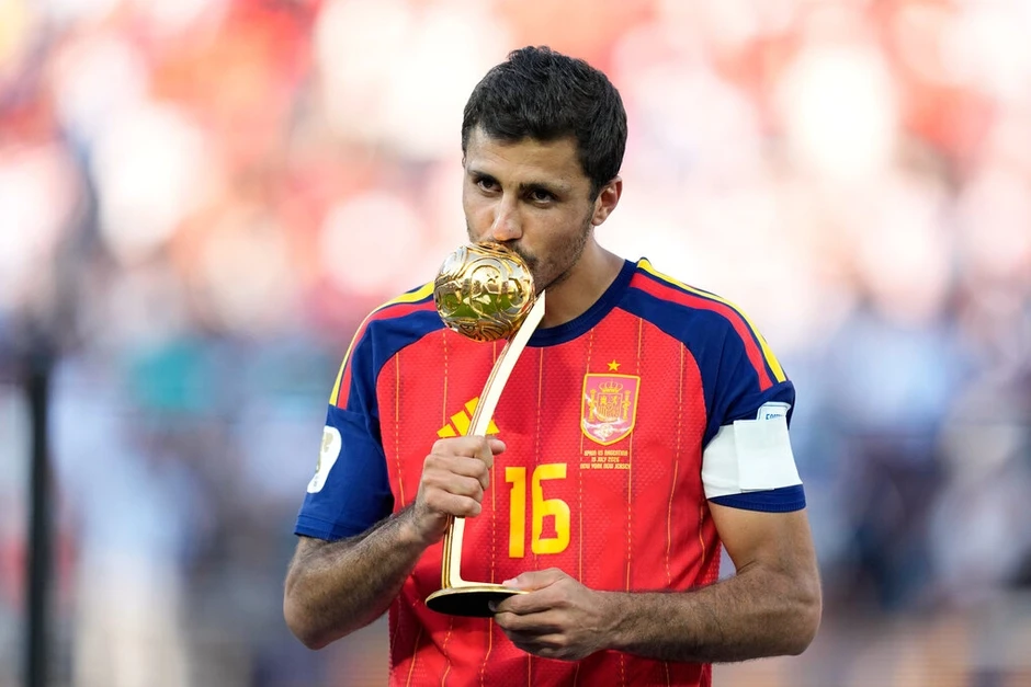 Barca tranh mua Rodri với Real Madrid Barca tranh mua Rodri với Real Madrid
