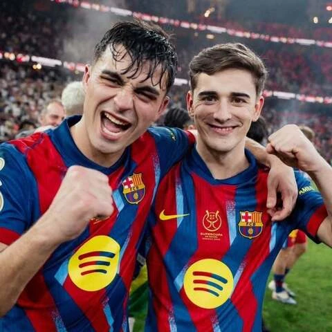 Barca: Trò sudoku ở hàng tiền vệ của Hansi Flick Barca: Trò sudoku ở hàng tiền vệ của Hansi Flick