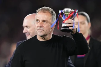 Barca vô địch La Liga nhờ nghệ thuật đắc nhân tâm của Flick