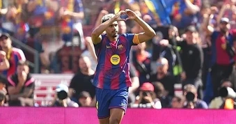 Barcelona bỏ xa Real Madrid trên bảng xếp hạng La Liga