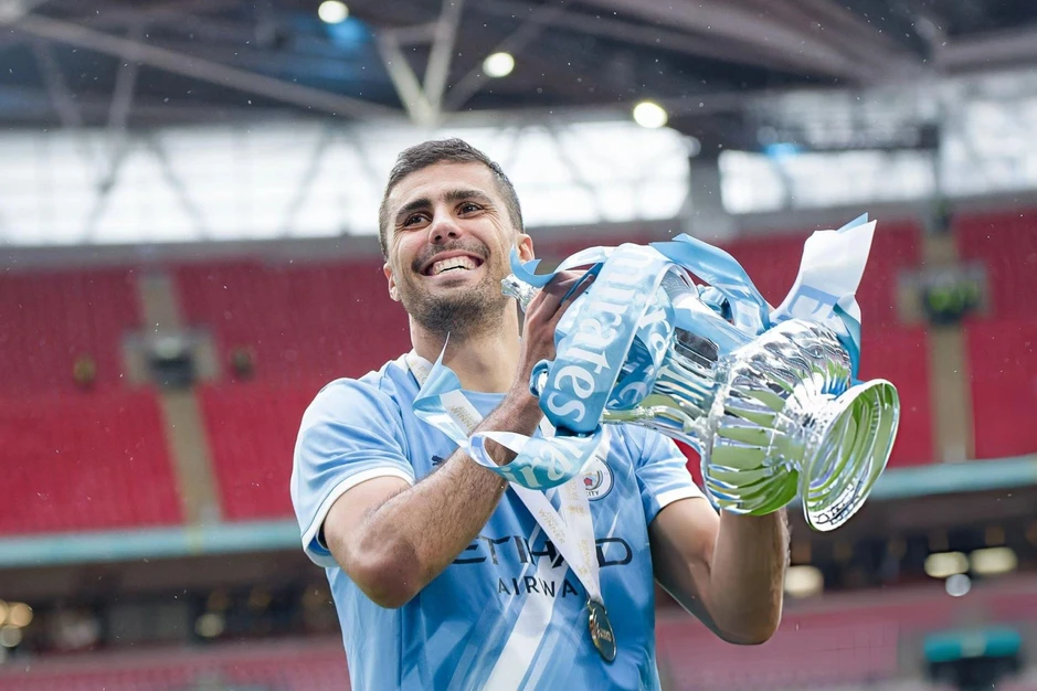 Barcelona đạt thỏa thuận chiêu mộ Rodri từ Man City Barcelona đạt thỏa thuận chiêu mộ Rodri từ Man City