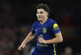 Barcelona dễ nếm trái đắng vì quá ám ảnh Julian Alvarez