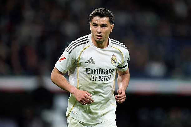 Brahim Diaz rũ bùn đứng dậy để rực sáng tại Real Madrid Brahim Diaz rũ bùn đứng dậy để rực sáng tại Real Madrid