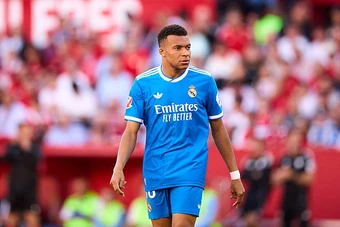 CĐV Real Madrid bức xúc với phong độ của Kylian Mbappe
