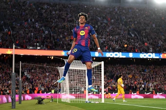 Chấm điểm Barcelona: Yamal thăng hoa, Torres giải hạn