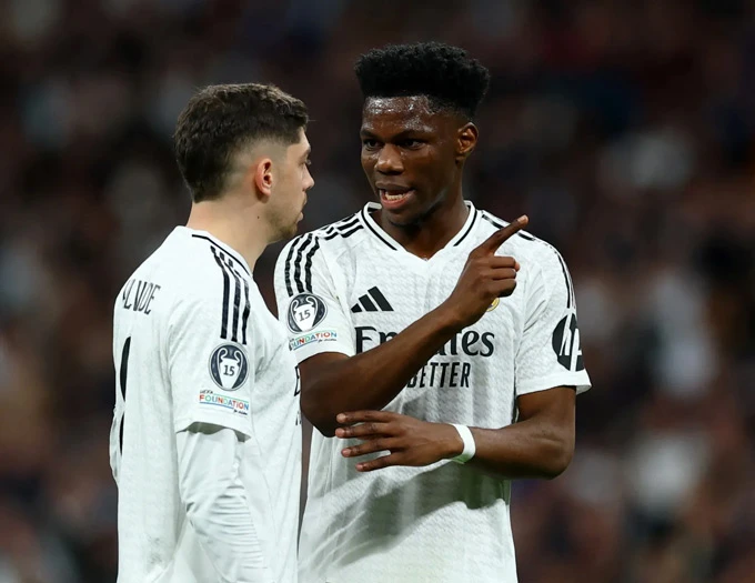 Chủ tịch Perez đã bắt được 'con chuột' trong phòng thay đồ Real Madrid Chủ tịch Perez đã bắt được 'con chuột' trong phòng thay đồ Real Madrid