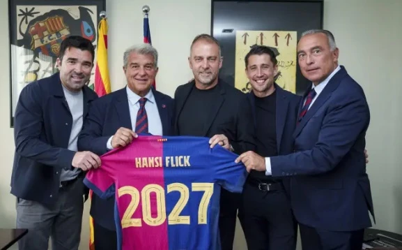 Chức vô địch La Liga giúp Flick xây chắc tương lai tại Barca Chức vô địch La Liga giúp Flick xây chắc tương lai tại Barca