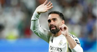 Dani Carvajal gửi lời chia tay đẫm nước mắt tới Real Madrid