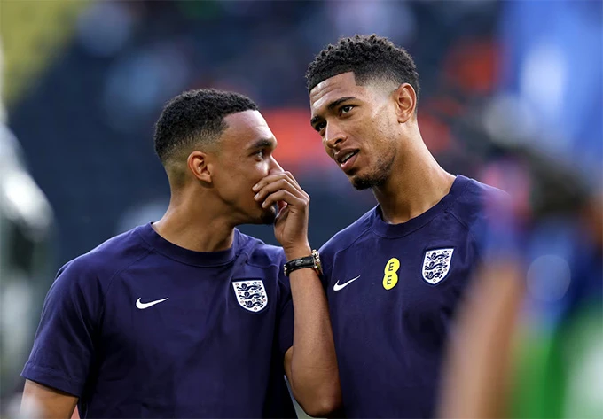 Đến bao giờ Trent Alexander-Arnold tạo dựng được vị thế như Dani Carvajal? Đến bao giờ Trent Alexander-Arnold tạo dựng được vị thế như Dani Carvajal?